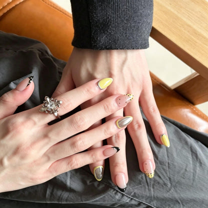 Yellow & Silver Mix Mani