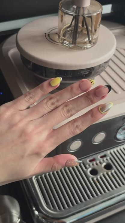 Yellow & Silver Mix Mani